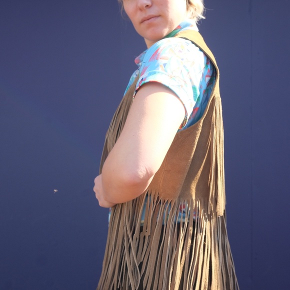 TREGOS WESTWEAR suede fringe vest - Picture 3 of 6